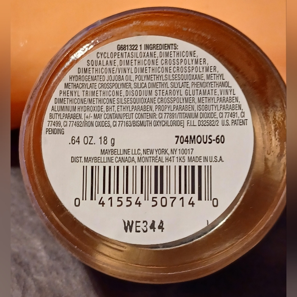 Maybelline Dream Matte Mousse Foundation — Sandy Beige (Medium 1) # 60 - Picture 2 of 2